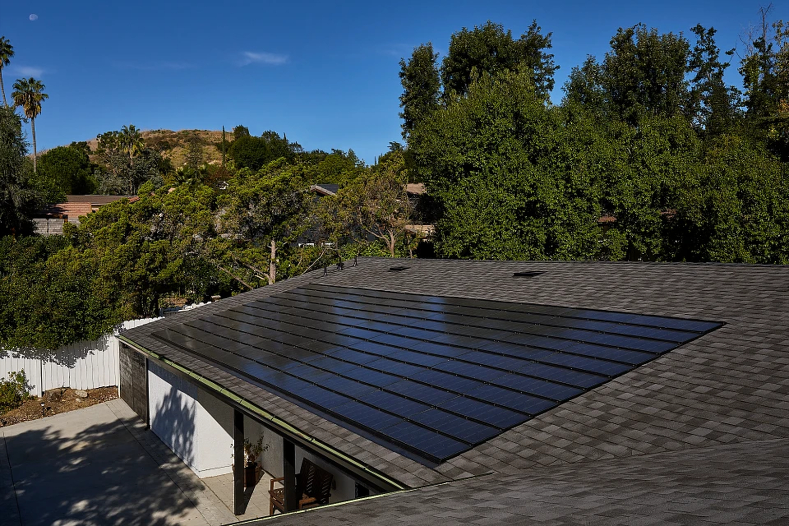 Rock Solid Roofing Logo