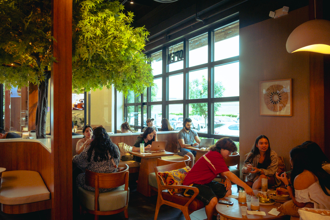 Escape 360 Cafe Image