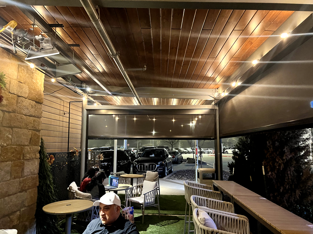 Escape 360 Cafe Image