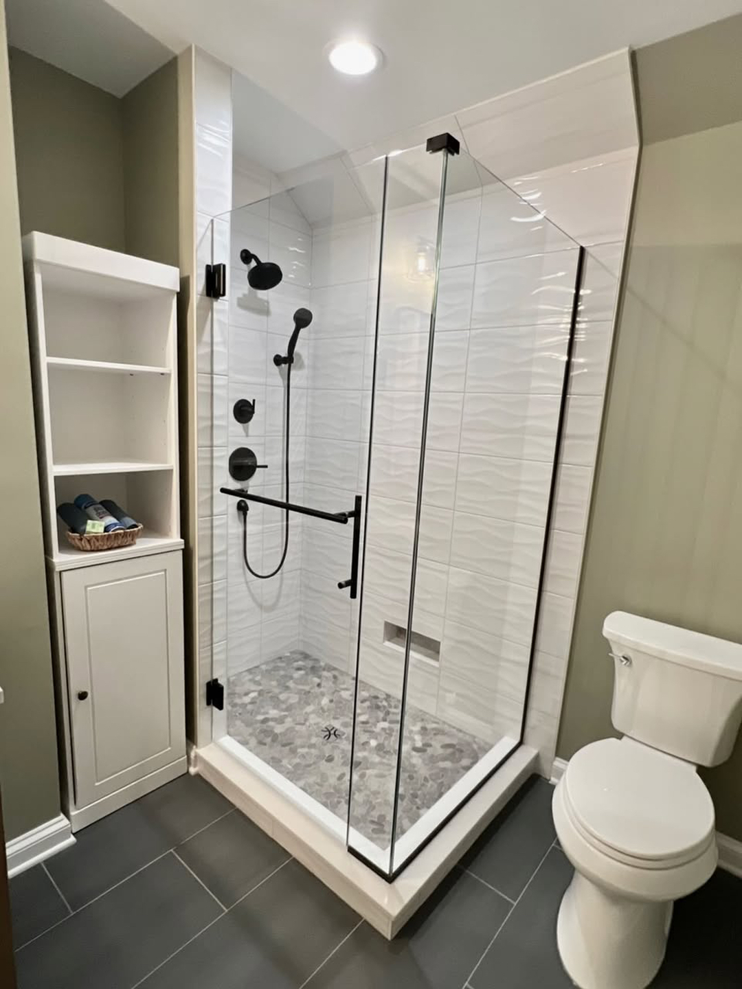 Reliable Glass and Stone Image