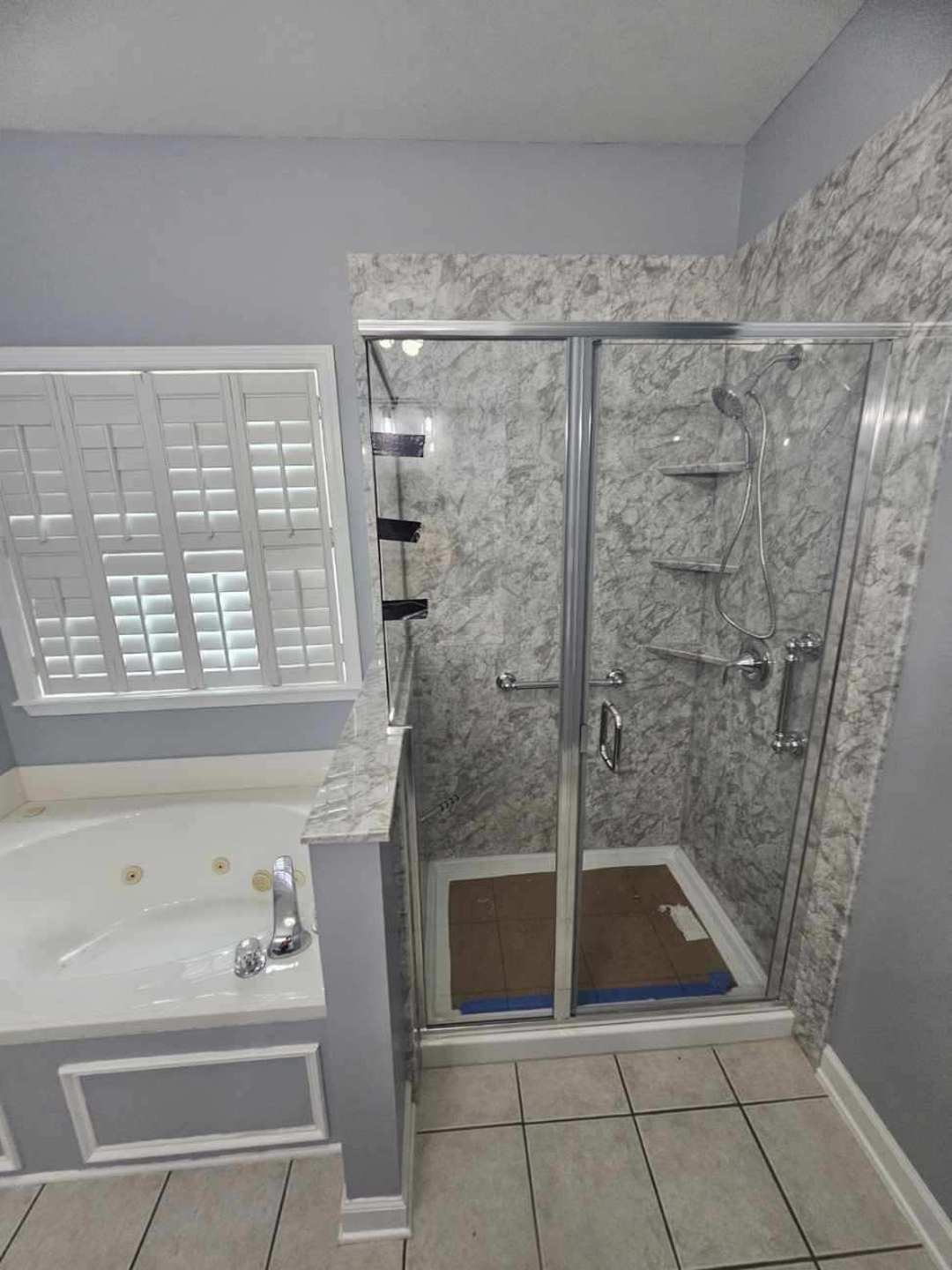 Reliable Glass and Stone Image