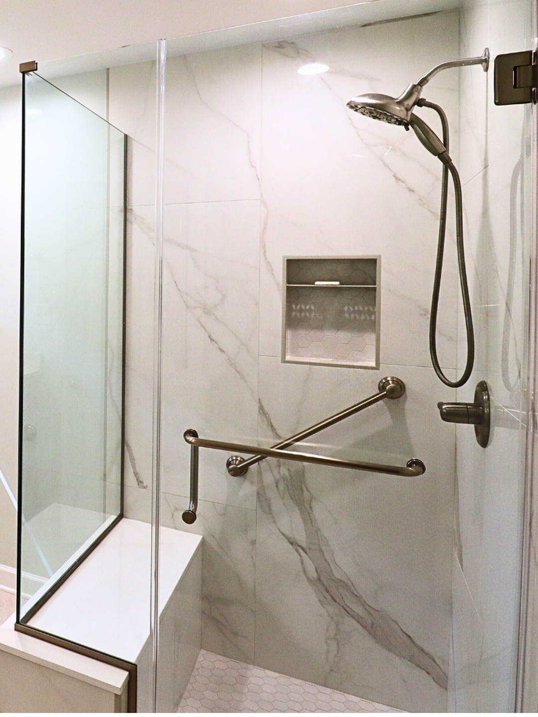 Reliable Glass and Stone Image