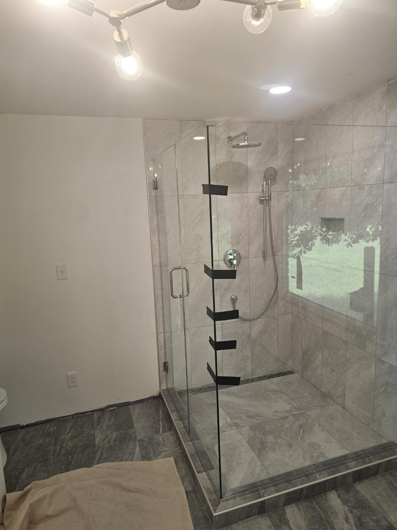 Reliable Glass and Stone Image