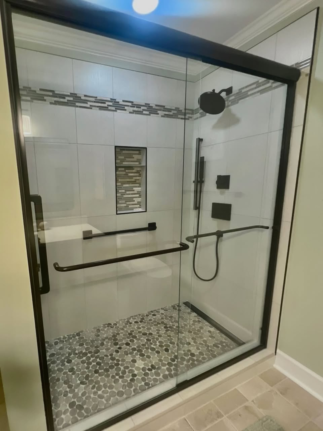 Reliable Glass and Stone Image