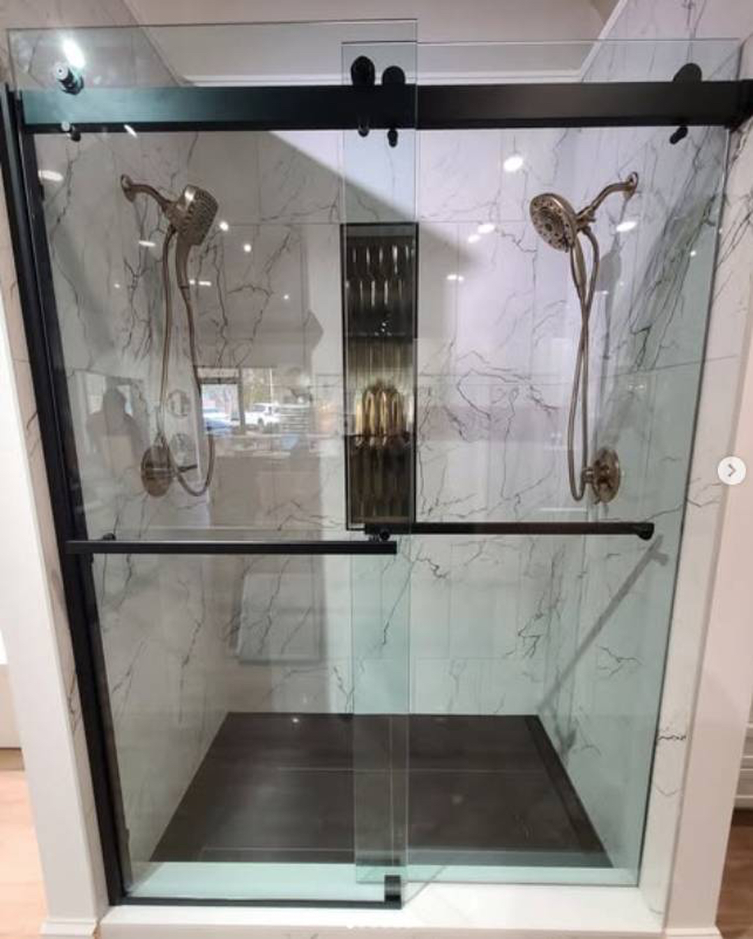 Reliable Glass and Stone Image