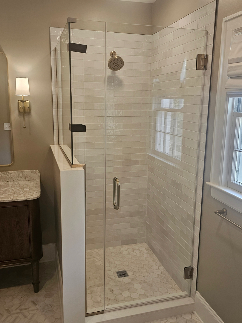 Reliable Glass and Stone Image