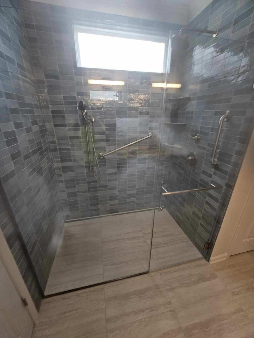 Reliable Glass and Stone Image