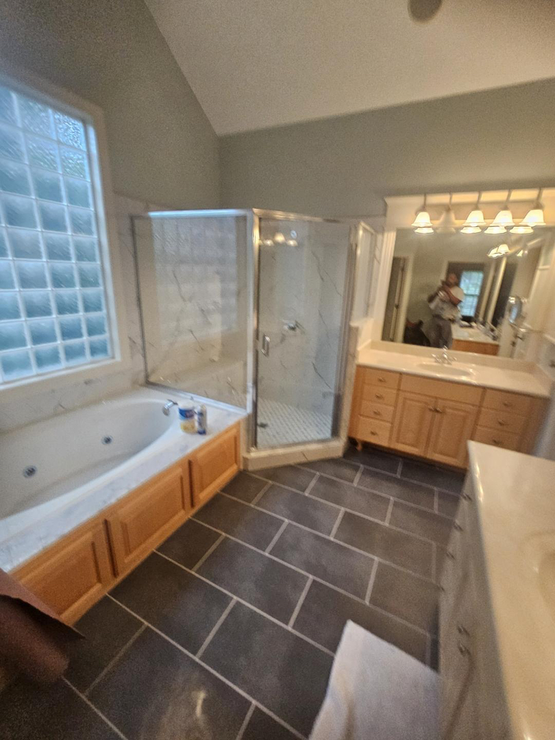 Reliable Glass and Stone Image