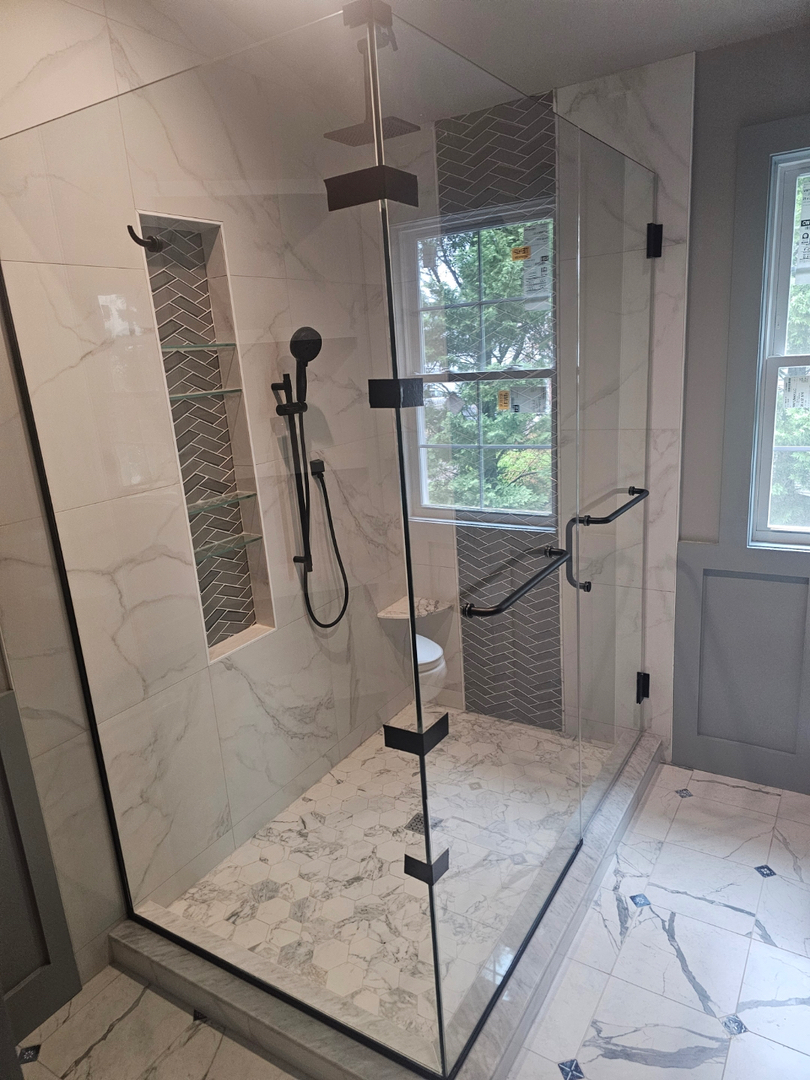 Reliable Glass and Stone Image