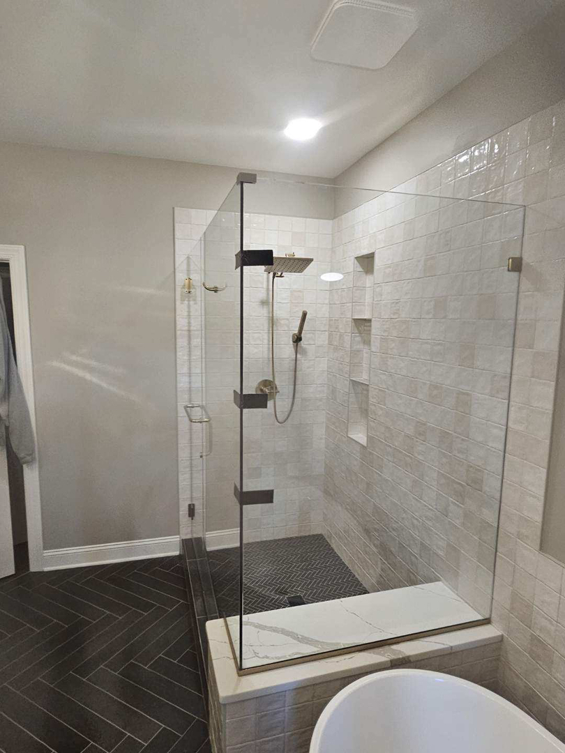 Reliable Glass and Stone Image