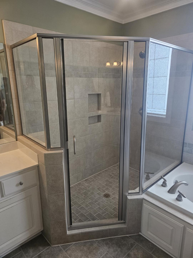 Reliable Glass and Stone Image