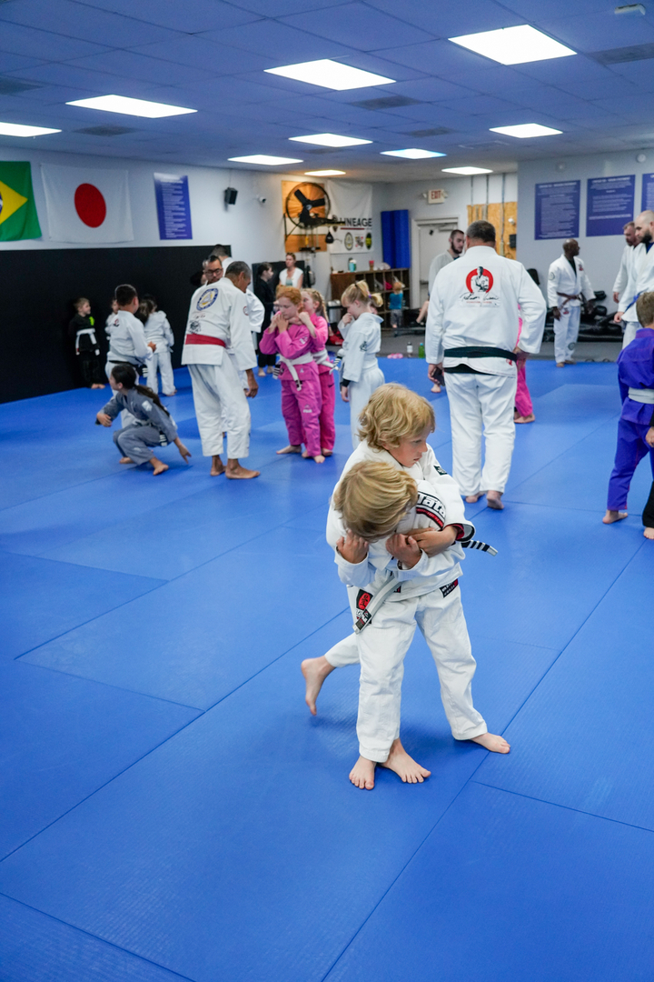 Calvert MMA Academy - Lineage BJJ / Gracie Jiu-Jitsu Image