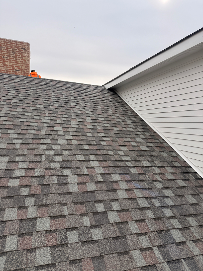 Veteran Roofing Systems Image