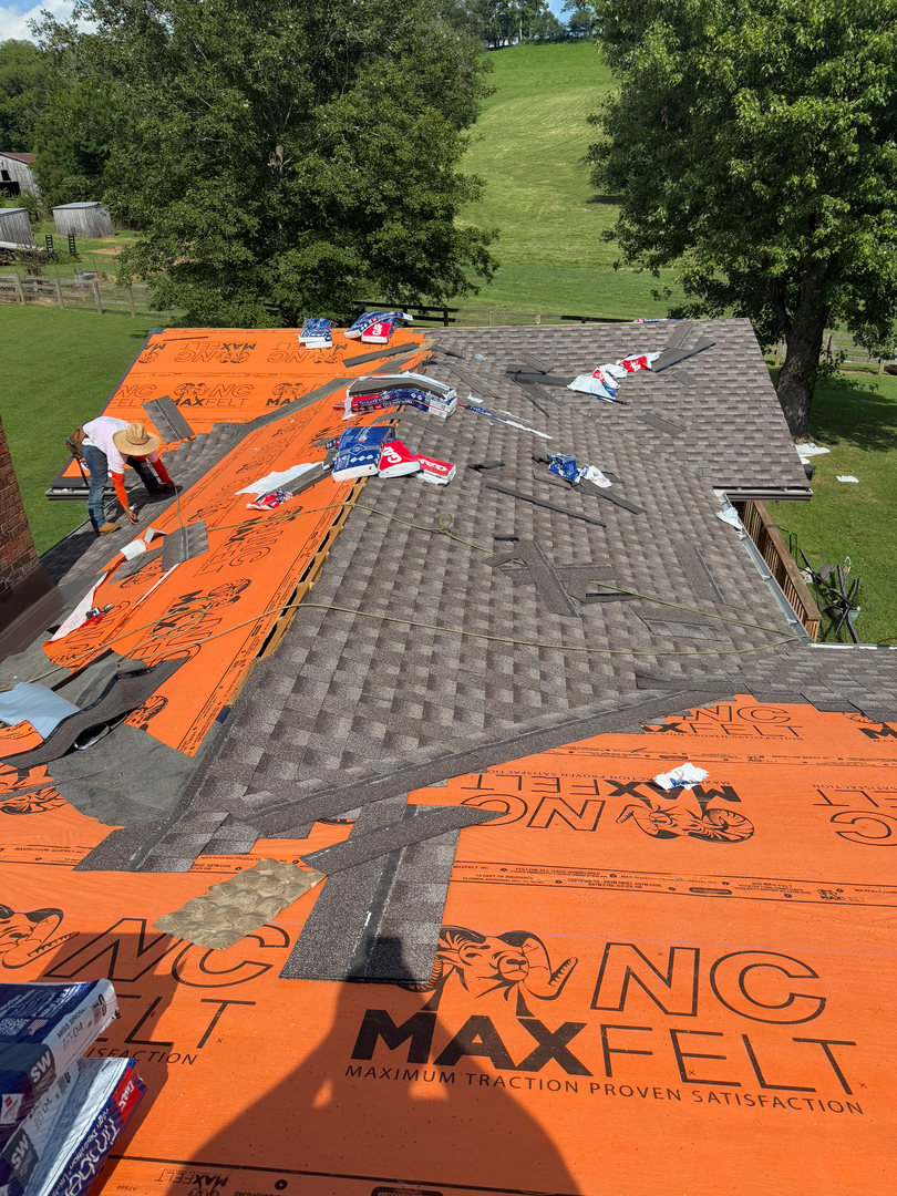 Veteran Roofing Systems Logo