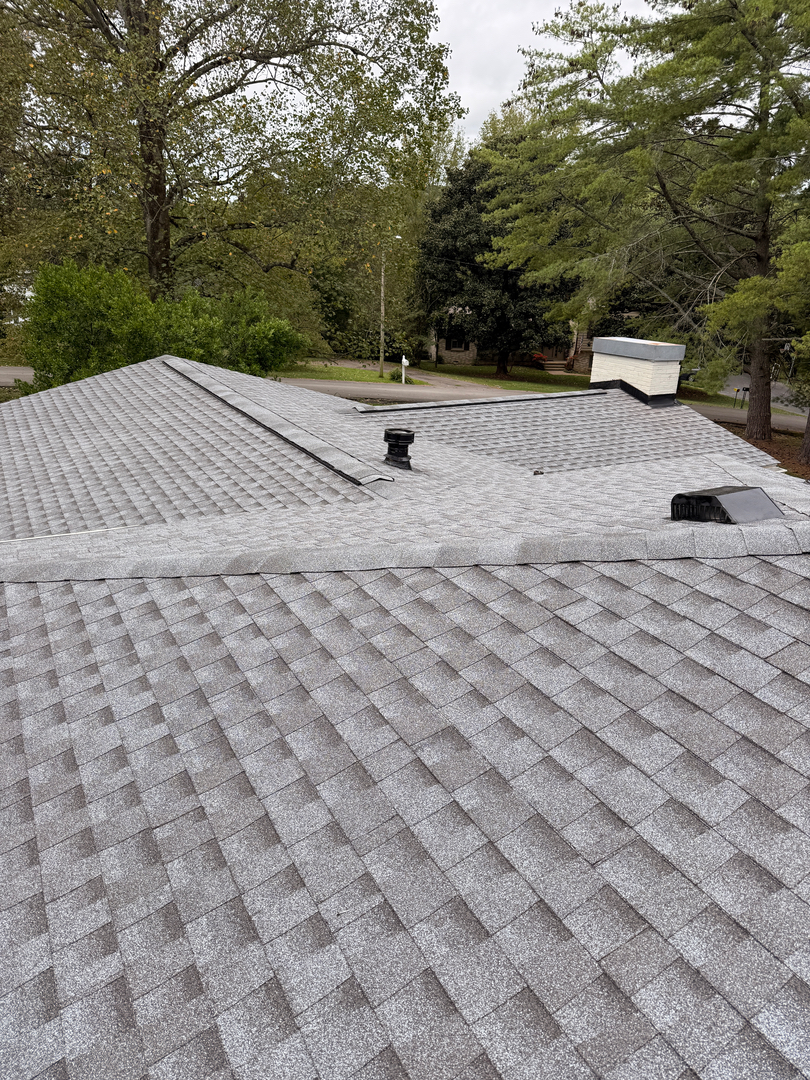 Veteran Roofing Systems Image