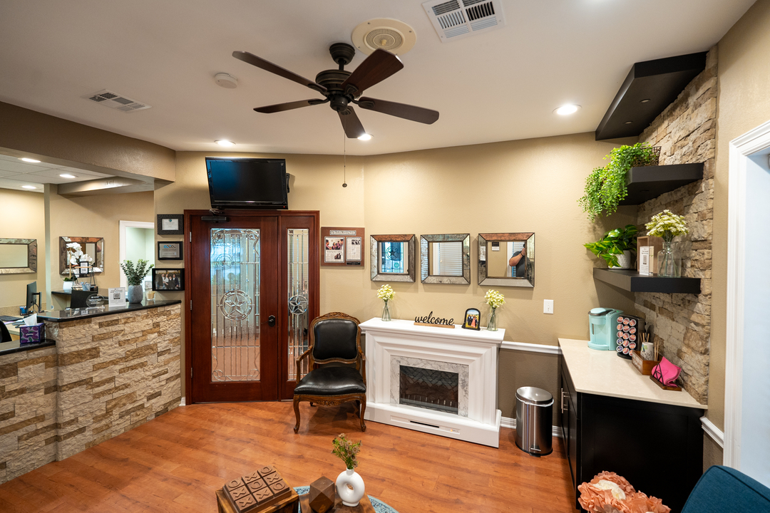 Parmer Lane Family Dentistry Image