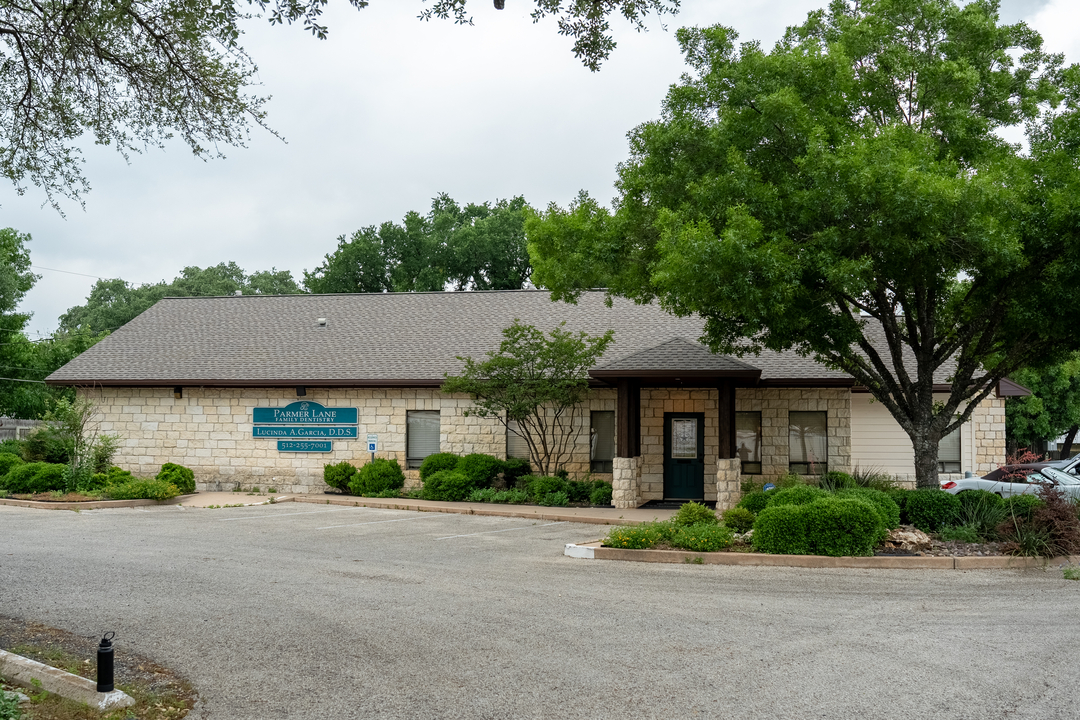 Parmer Lane Family Dentistry Image
