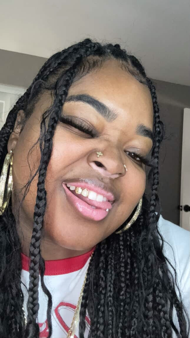 Heru grillz : Diamond gold teeth Image