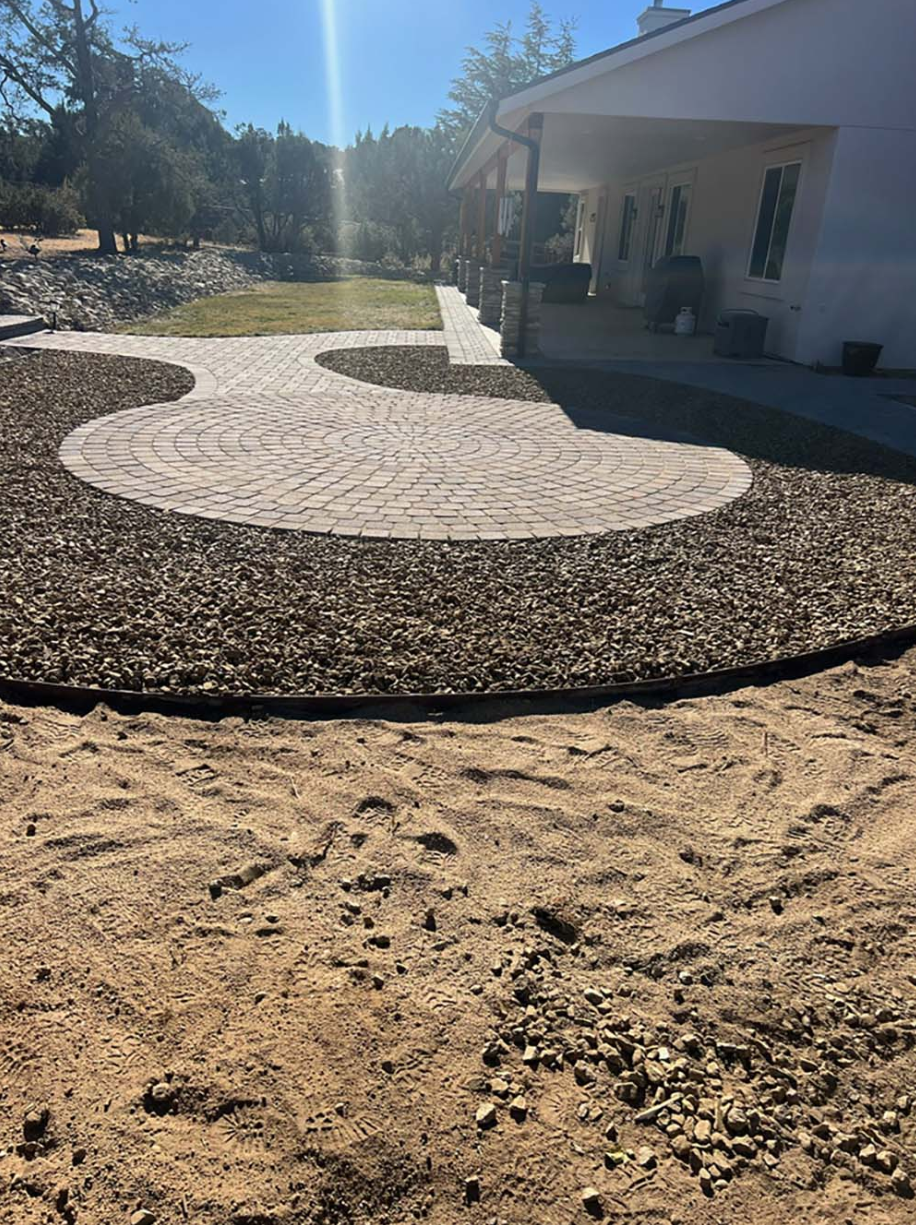 Feather Mountain Landscaping Image