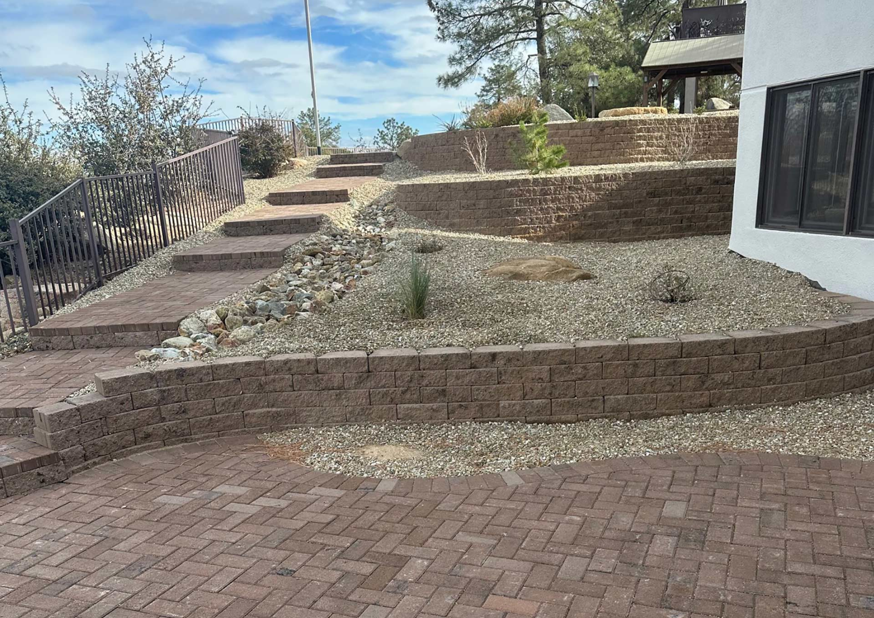 Feather Mountain Landscaping Image