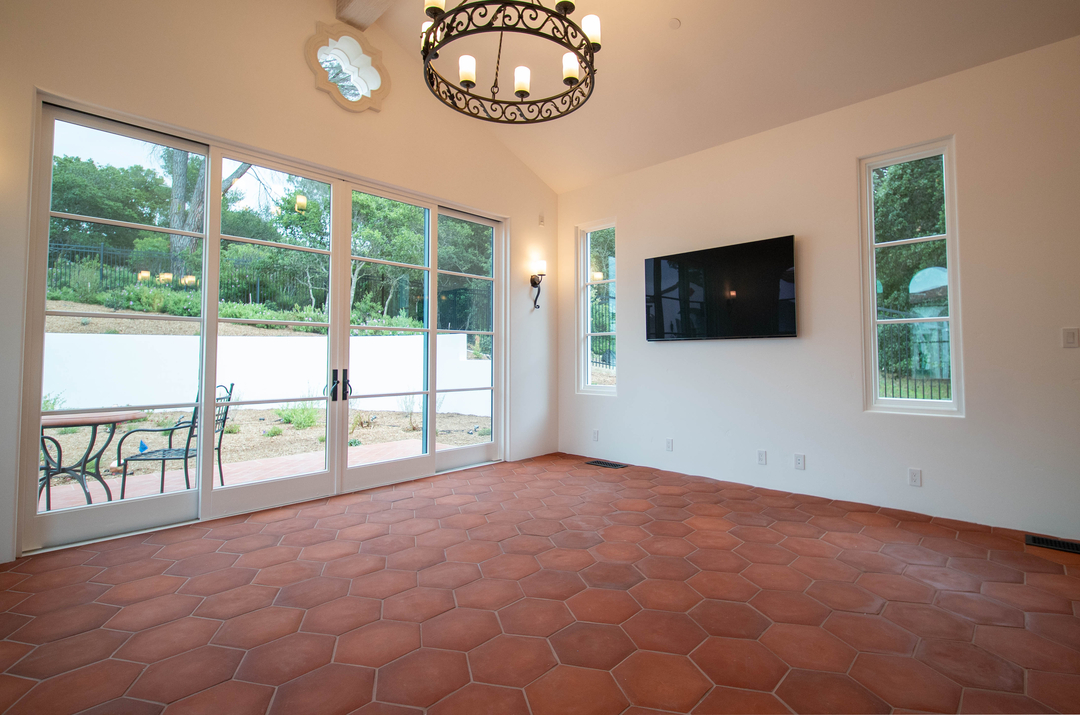 California Tile & Stone Inc Image