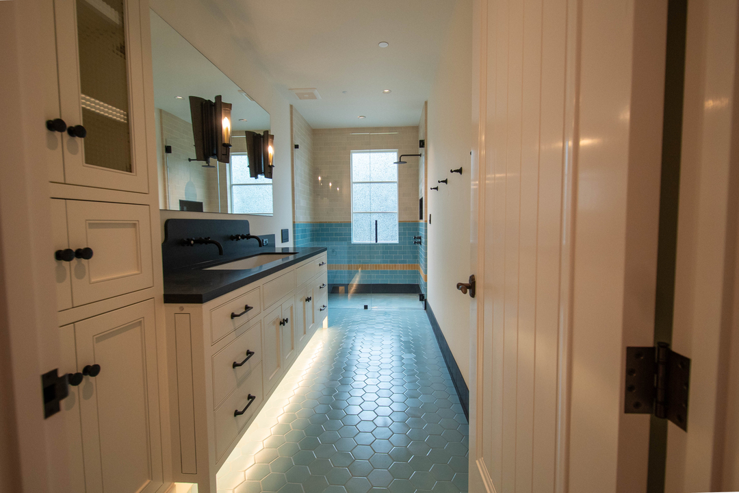 California Tile & Stone Inc Image