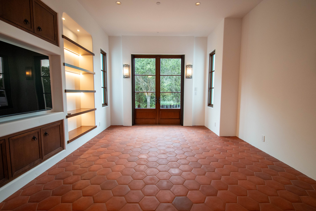California Tile & Stone Inc Image