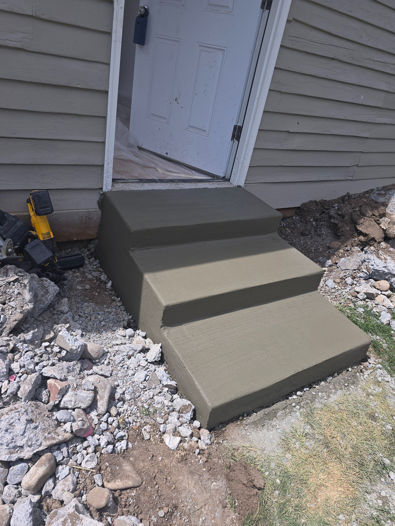 Exterior Experts, llc & Interiors Image