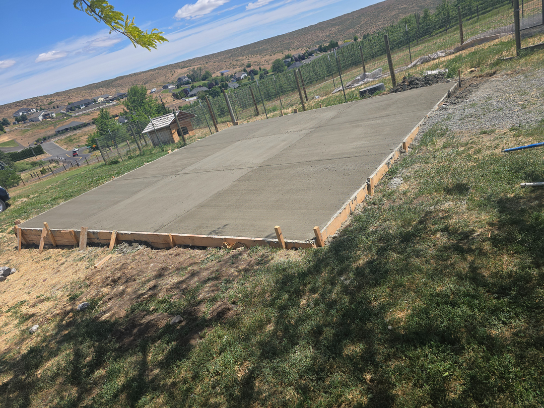 Exterior Experts, llc & Interiors Image