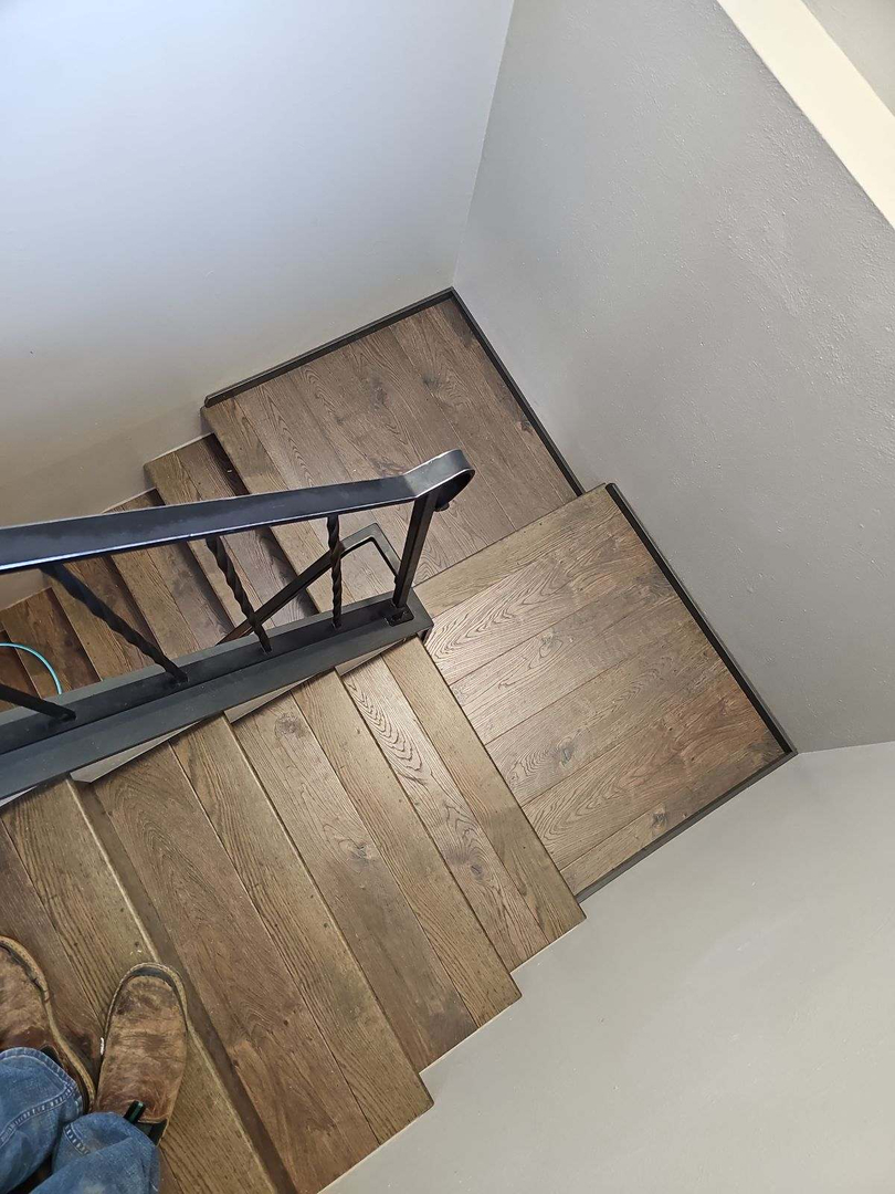 Exterior Experts, llc & Interiors Image