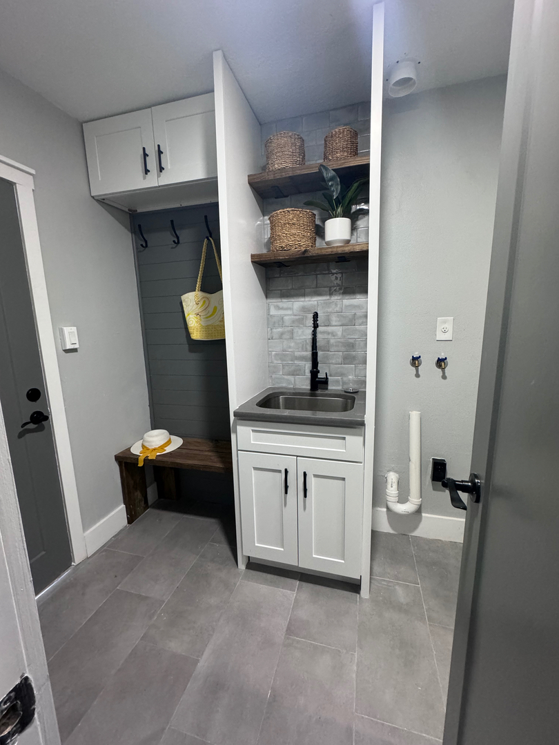 The McFarlane Construction Group Inc Image