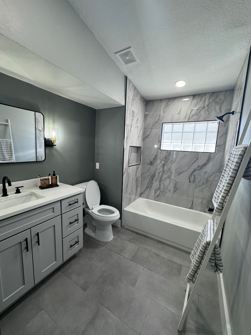 The McFarlane Construction Group Inc Image