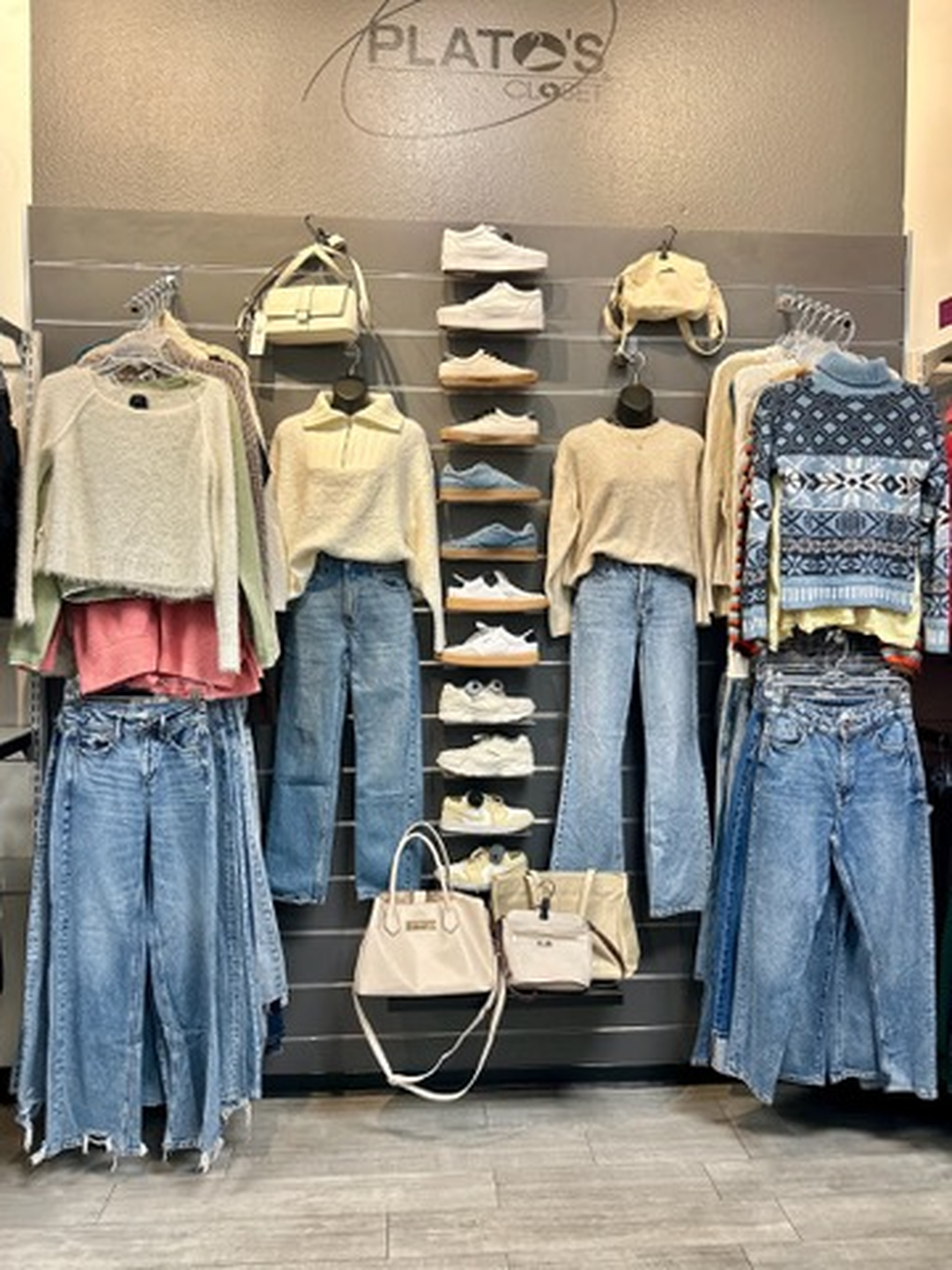Plato's Closet Escondido Image