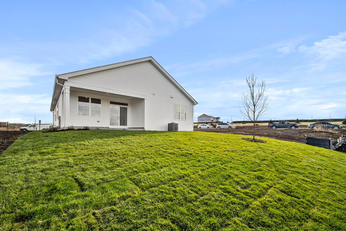 The Grasslands by D.R. Horton - Bartlett, IL