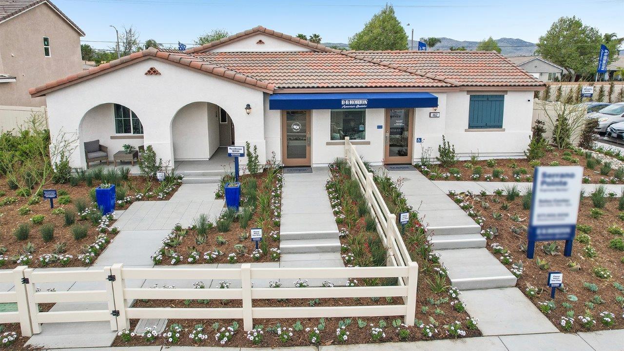 Serrano Pointe by D.R.Horton Image