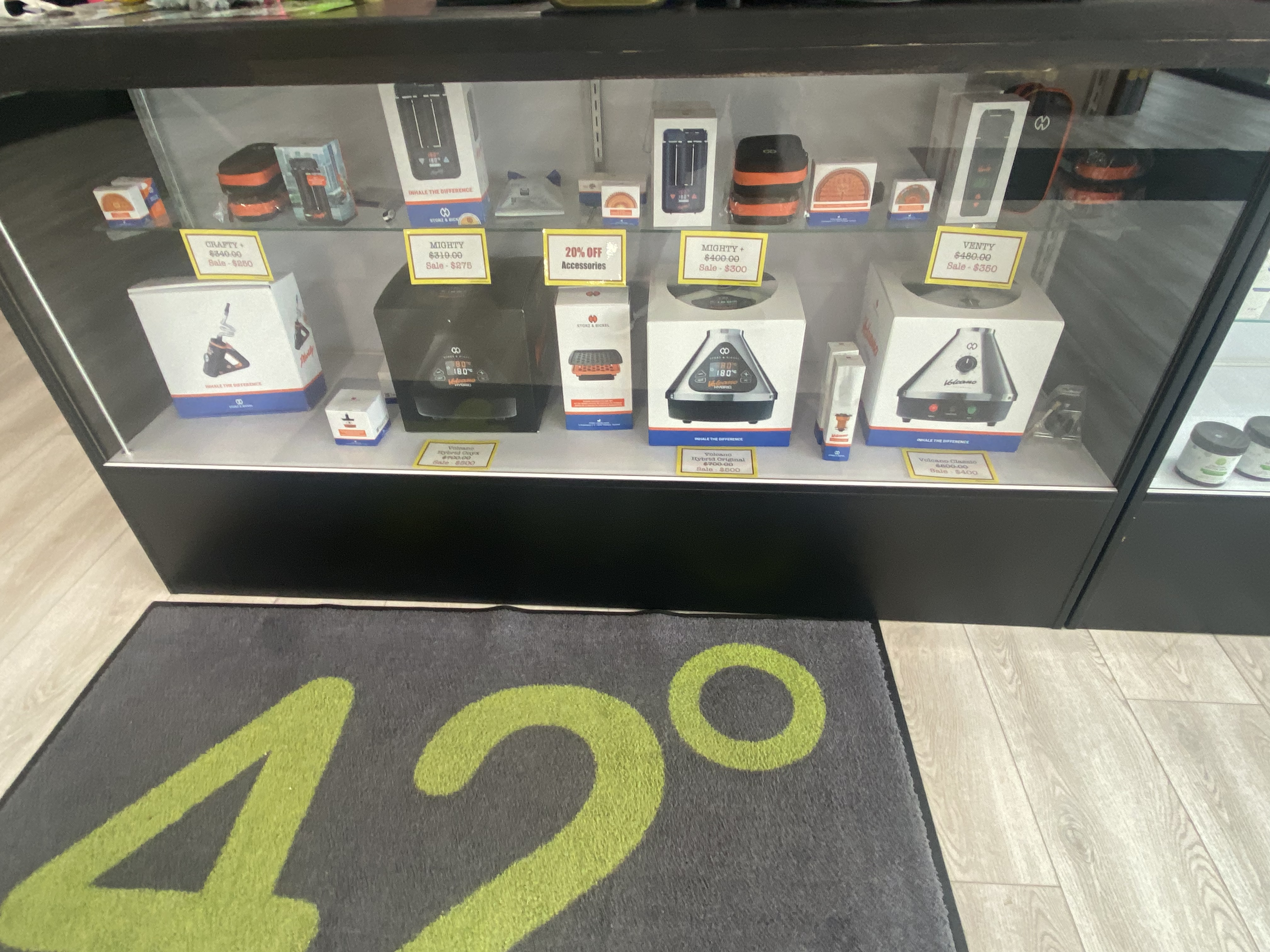 42 Degrees Cannabis Dispensary Image