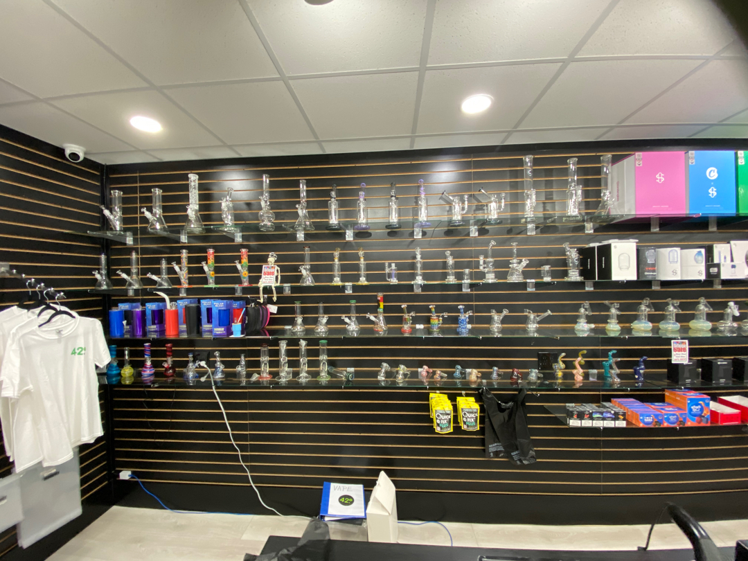 42 Degrees Cannabis Dispensary Image