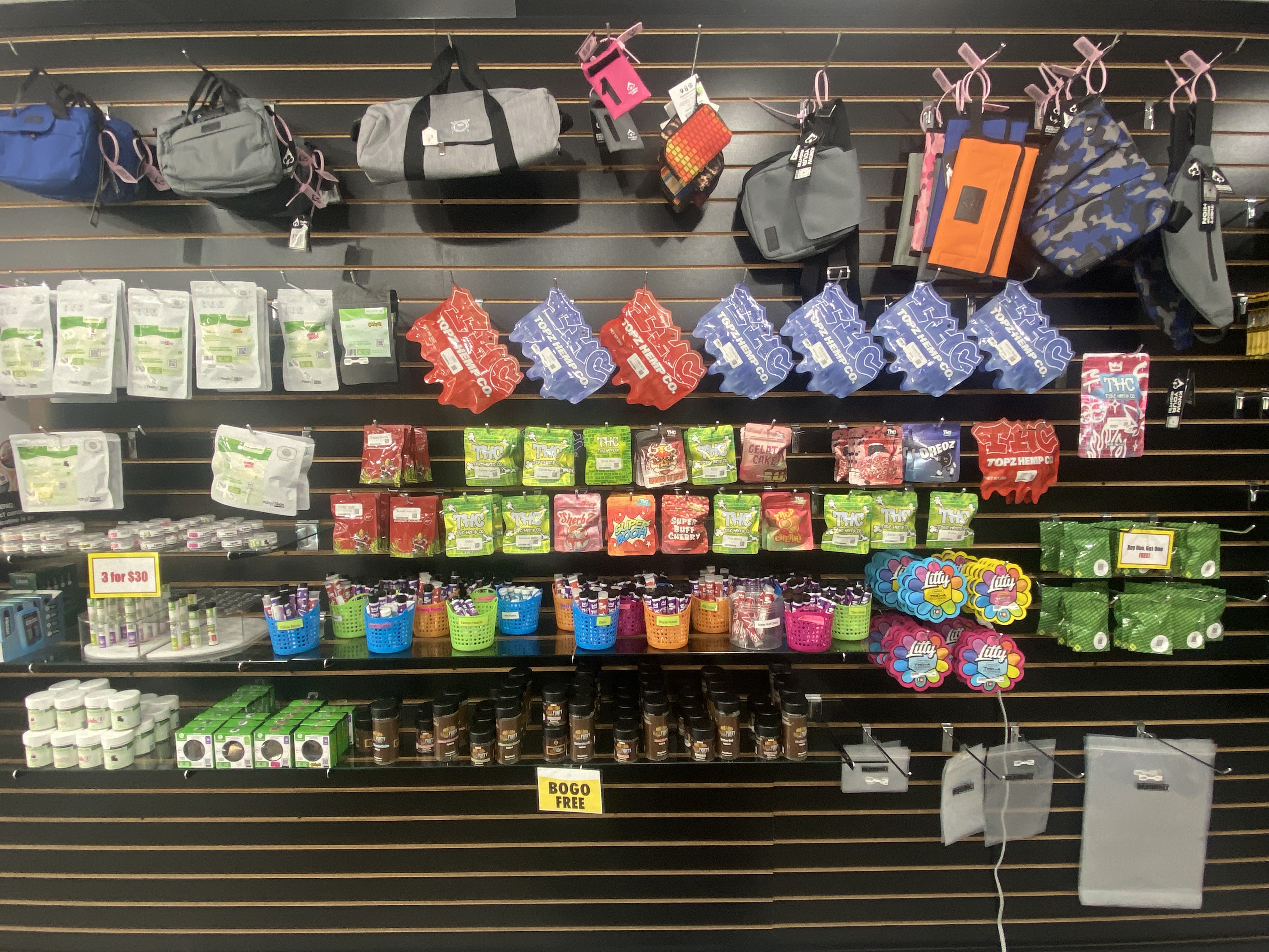 42 Degrees Cannabis Dispensary Image