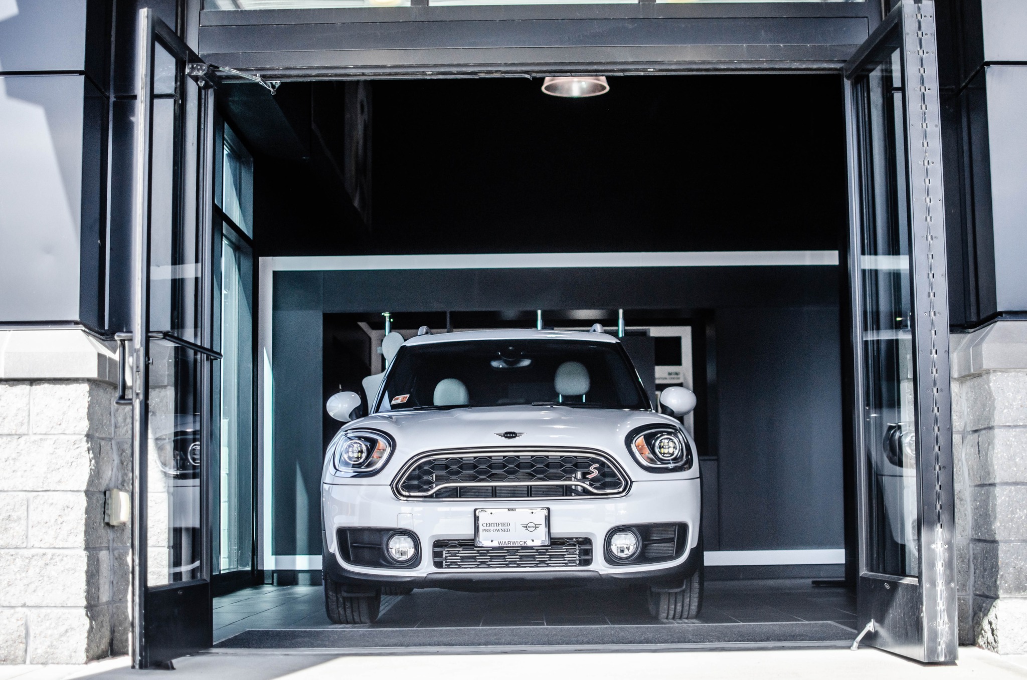 MINI of Warwick Image