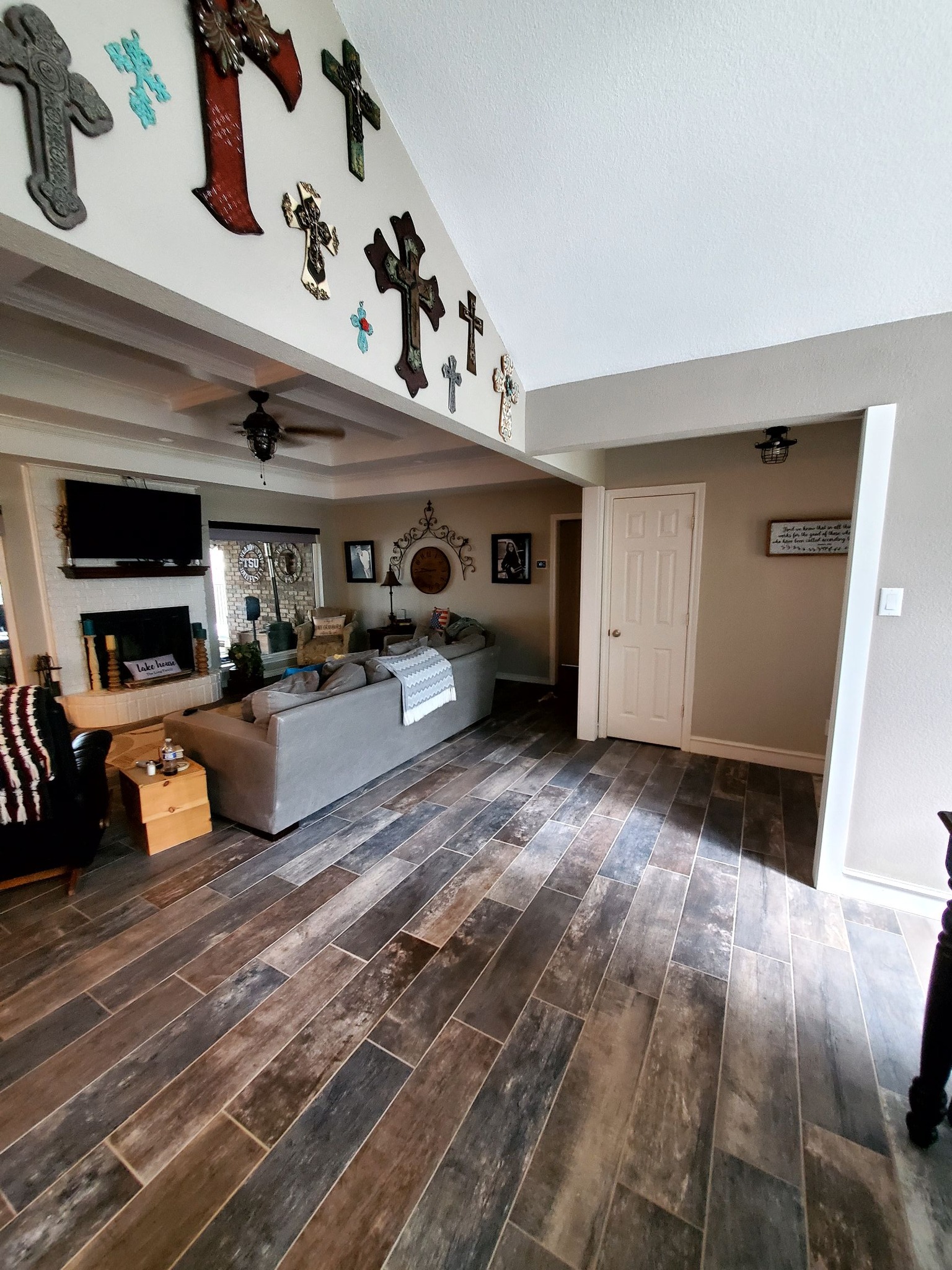 Rusty Spur Construction Image