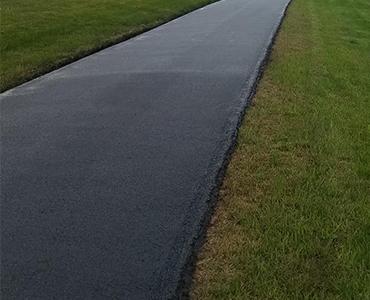 Asphalt Paving By Noah Logo