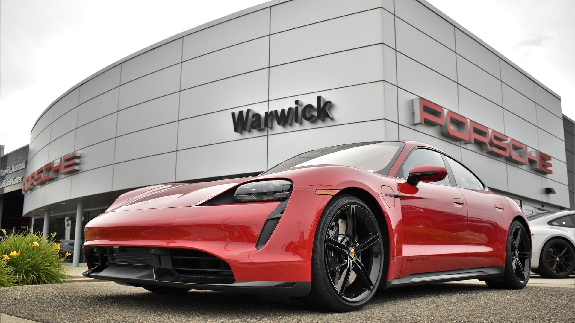 Porsche Warwick Service Department Image