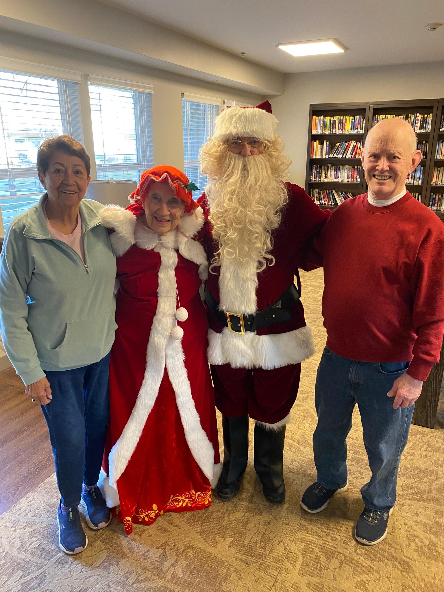 Holiday Rolling Hills Ranch Image