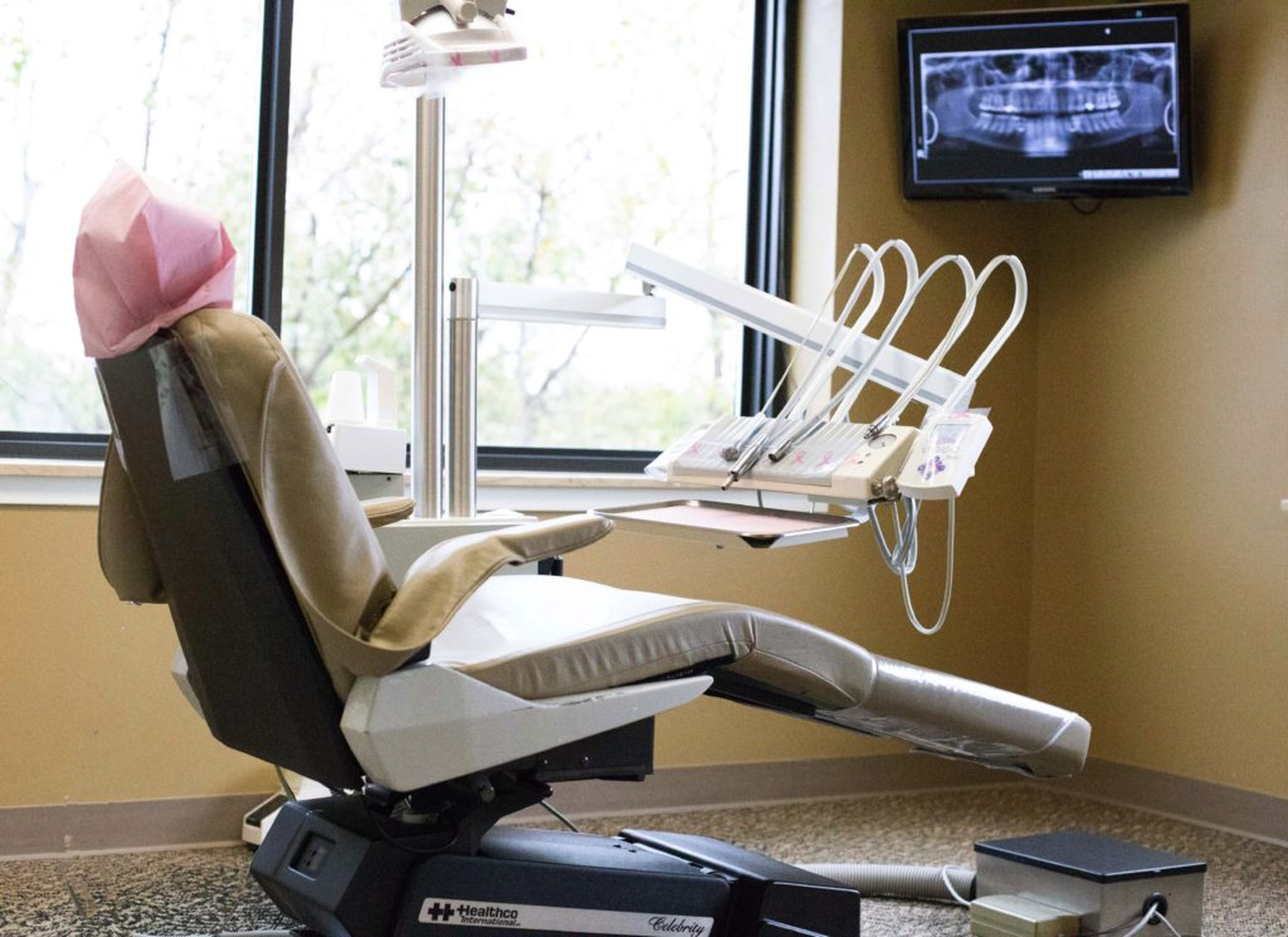 Nolan & Freund Dental Professionals Image