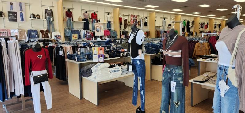 Melrose Family Fashions Image