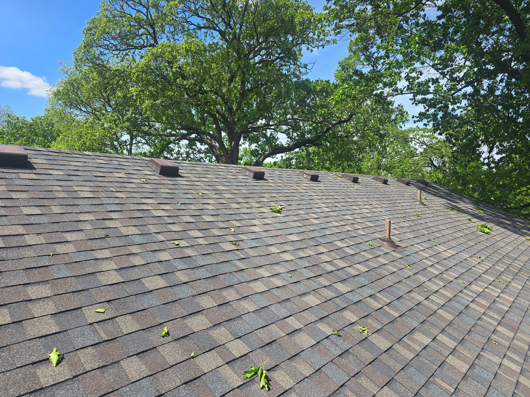 Rick's Roofing Image