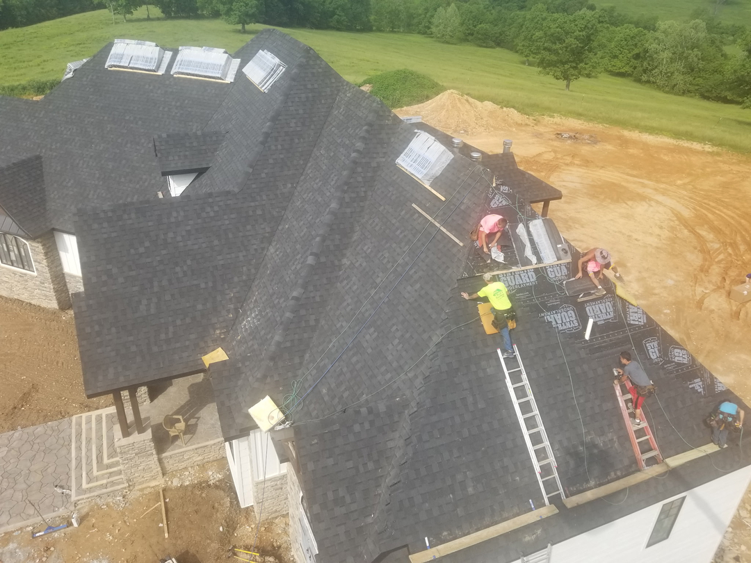 Rick's Roofing Image