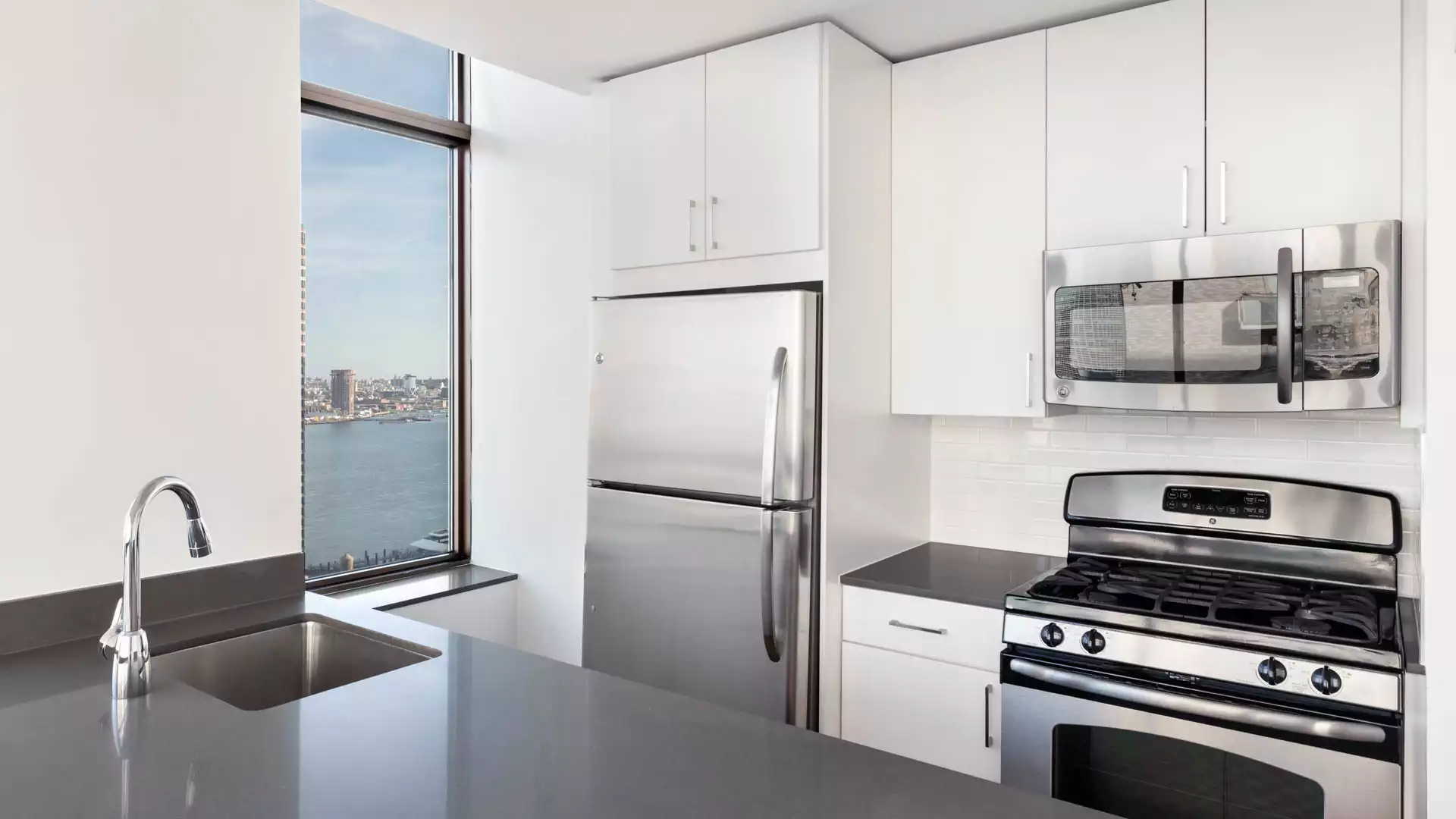 300 East 39th Apartments - New York, NY
