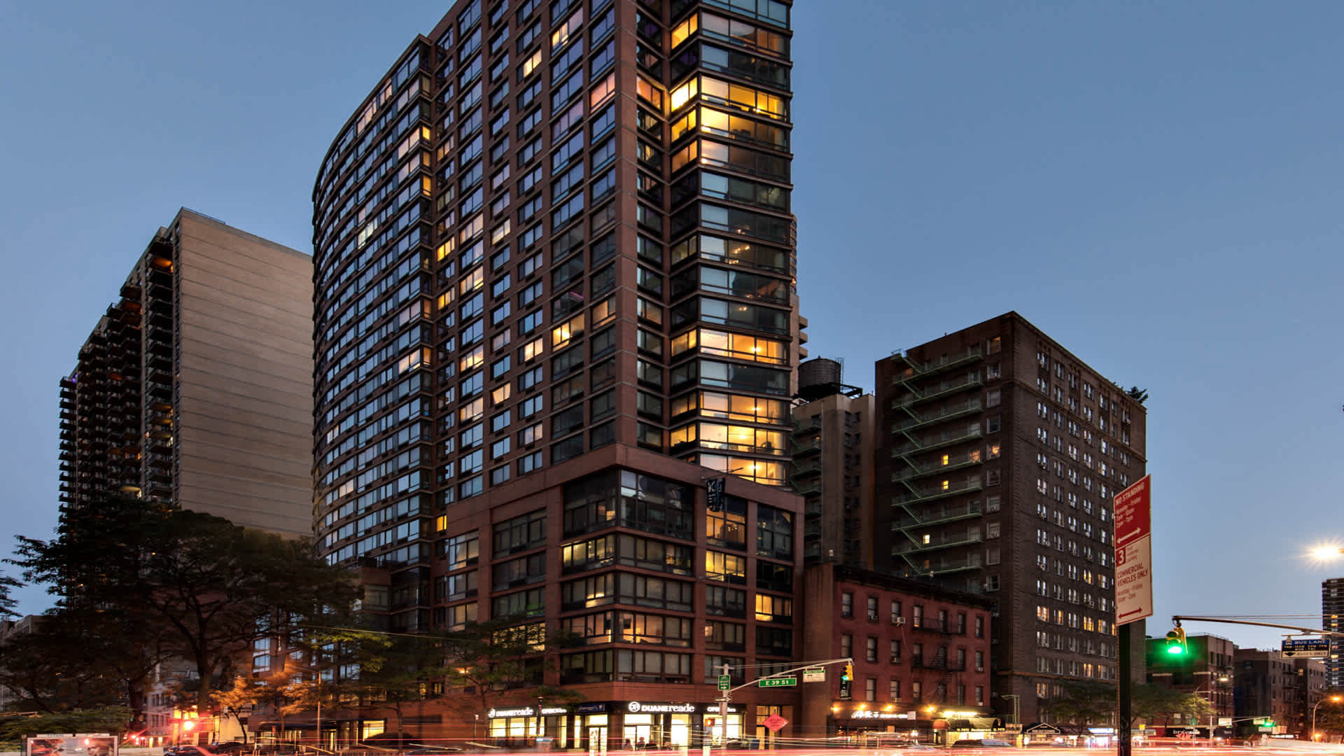 300 East 39th Apartments - New York, NY