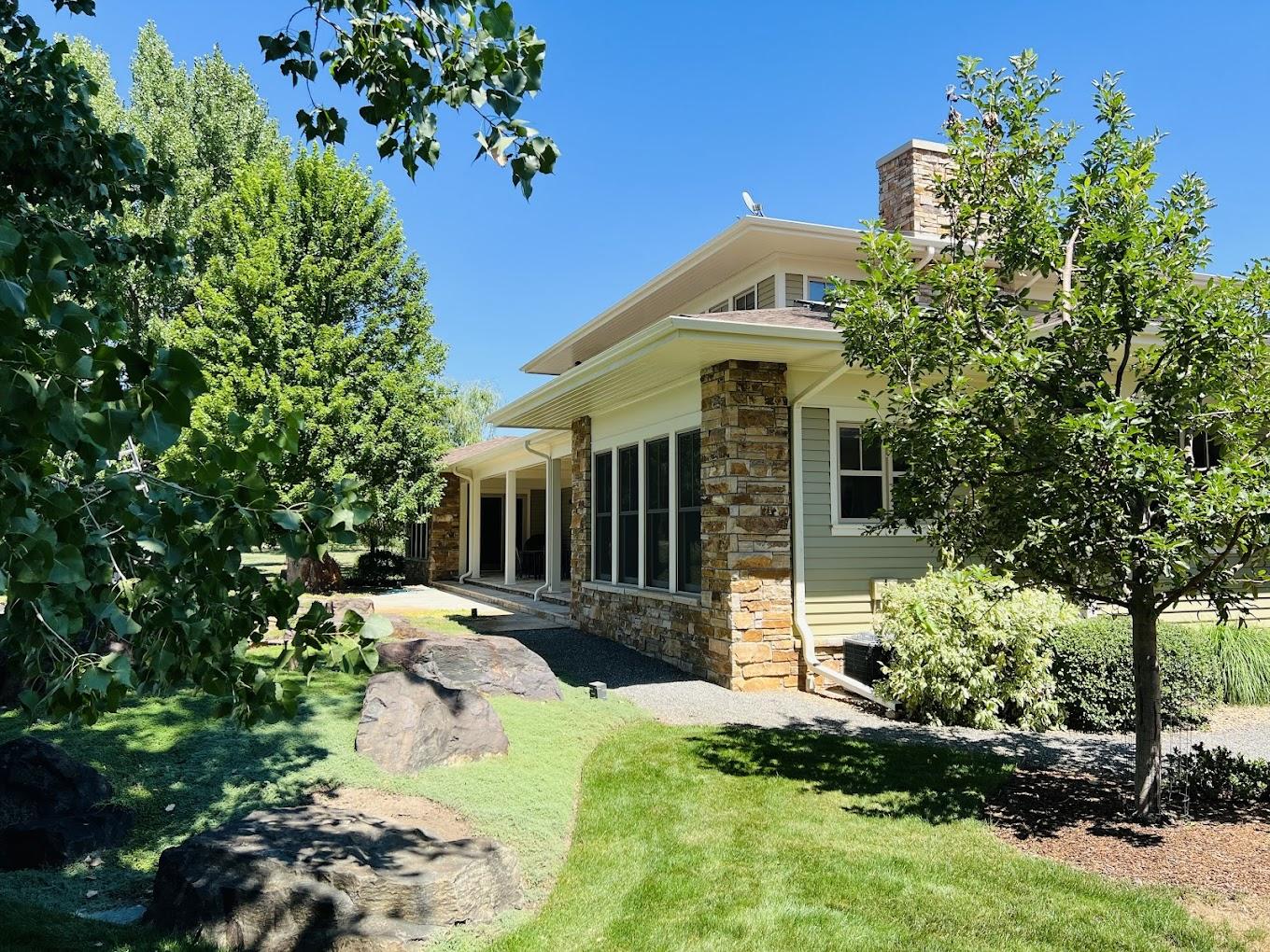 H3 Painting Arizona Image